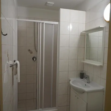 Zajici Ze Hotel 3*