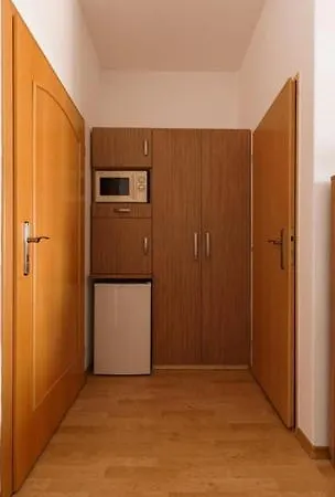 Zajici Ze Zaječí
