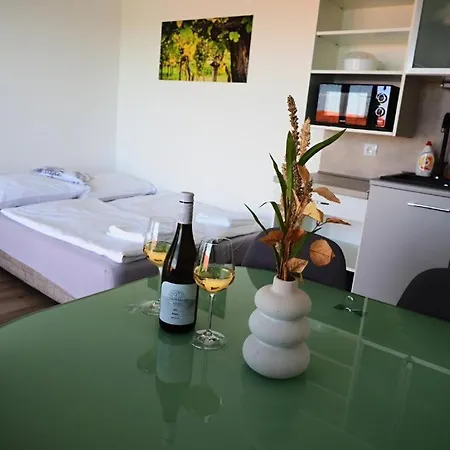Hotel Zajici Ze 3*
