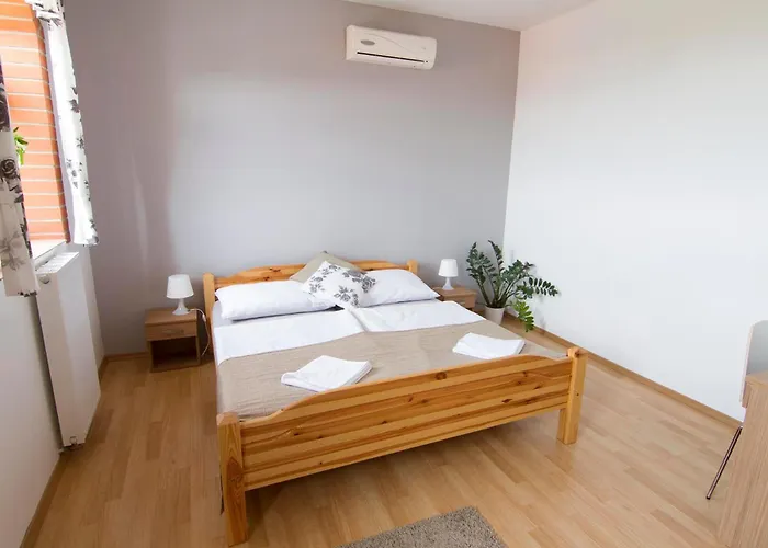 Hotel Zajici Ze 3*